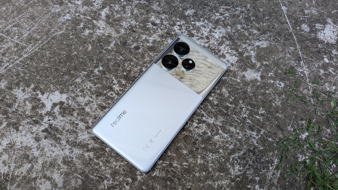 Realme GT 6